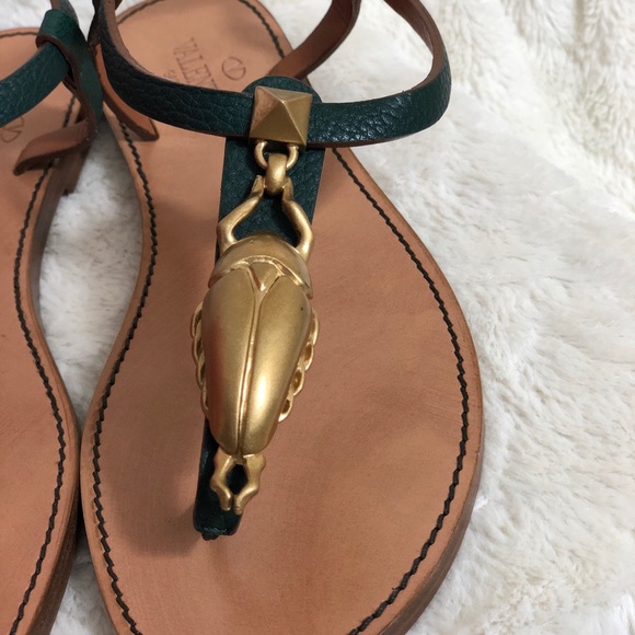 [SOLD] Authentic Valentino Garavani Leather Sandal - Picture 2 of 5